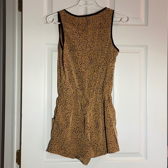 Forever 21 romper - Picture 2 of 7